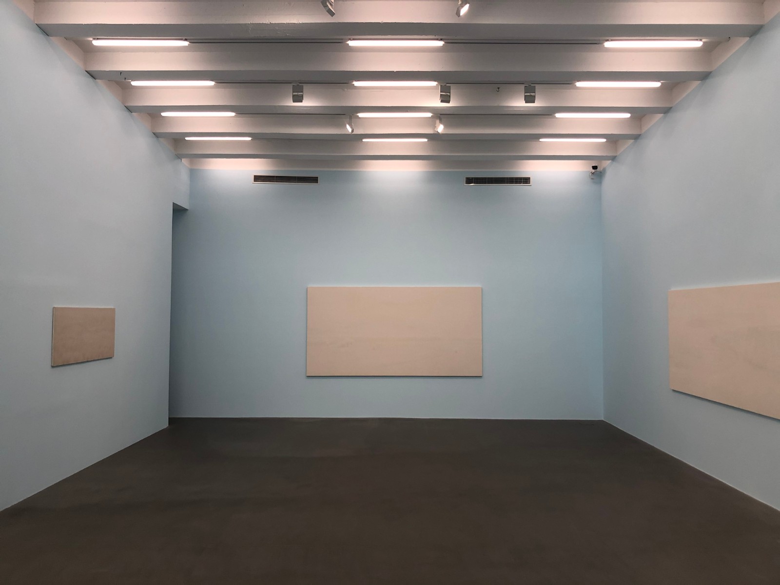 20200328 “空不空”邱世华个展 麦勒画廊.jpg